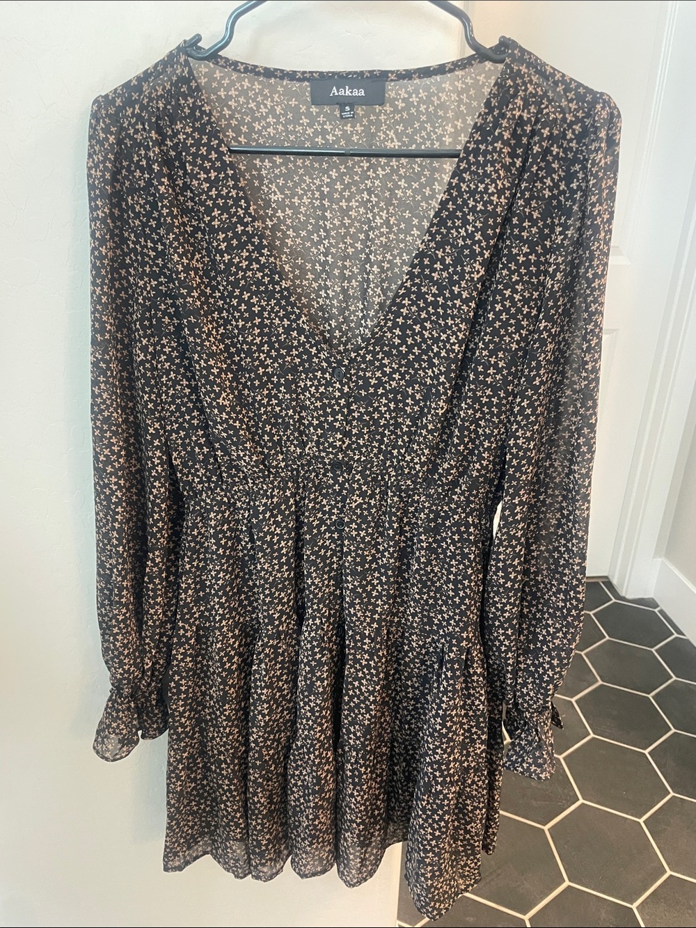 Aakaa Black Mini Dress with Beige Star Print - Long Sleeve V-Neck